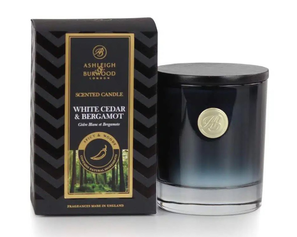 AB Signature Bougie 140g White Cedar & Bergamot